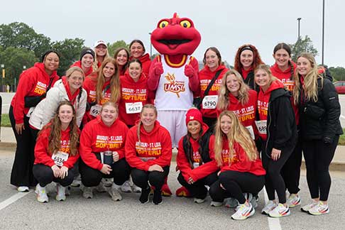 students with the school mascott